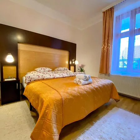 Vakantiehuis Aranynap Vendeghaz Es Boraszat *