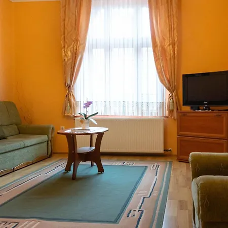 Aranynap Vendeghaz Es Boraszat Holiday home Tallya