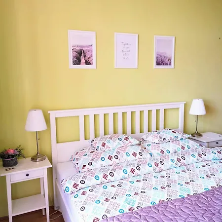 Aranynap Vendeghaz Es Boraszat Vakantiehuis *