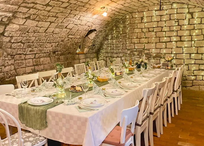 Tatil Evi Aranynap Vendeghaz Es Boraszat *