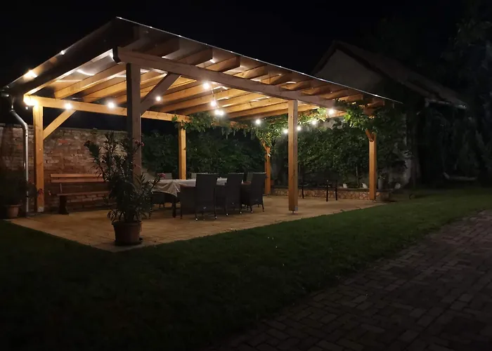 Tatil Evi Aranynap Vendeghaz Es Boraszat Tállya